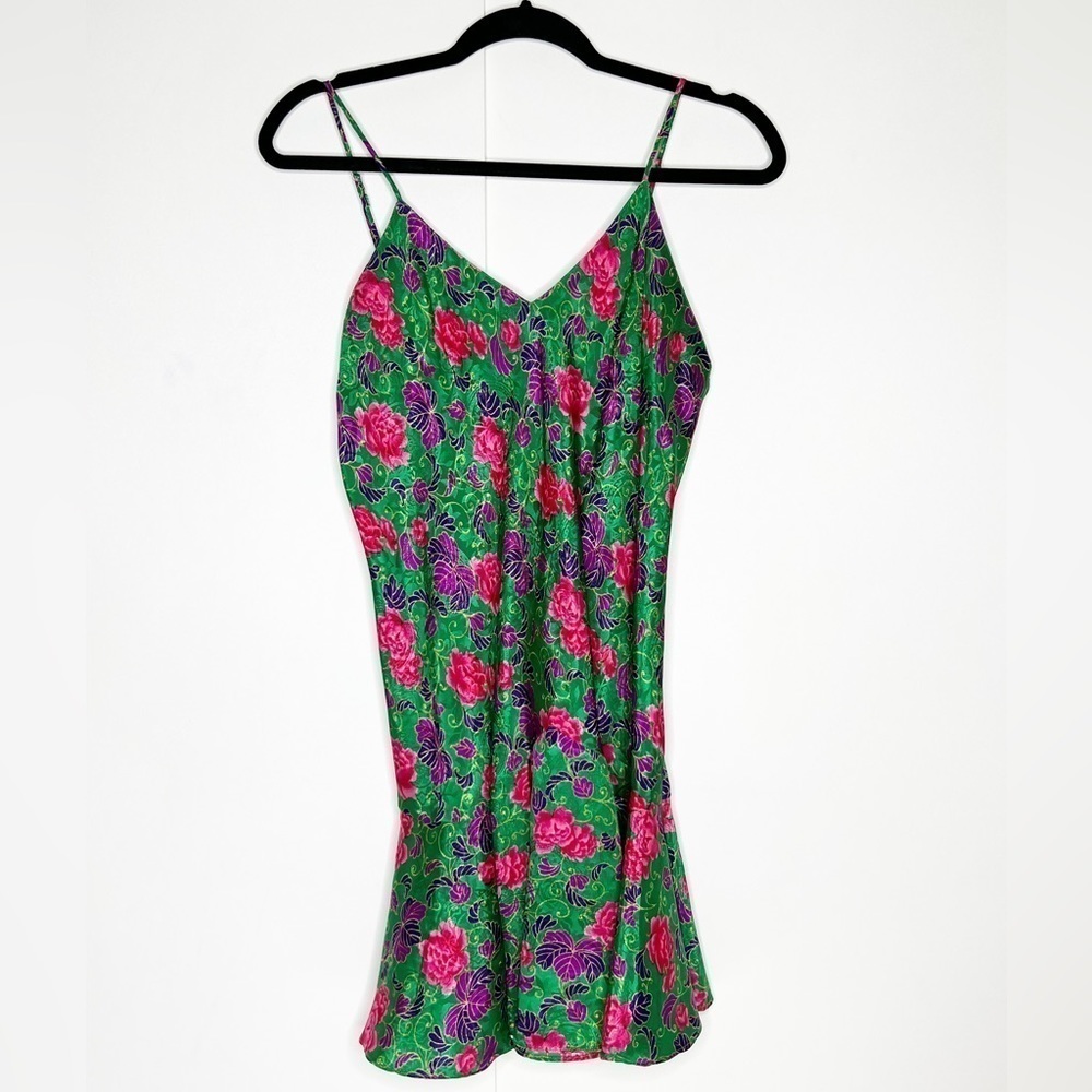 Victoria’s‎ Secret Gold Label Chemise